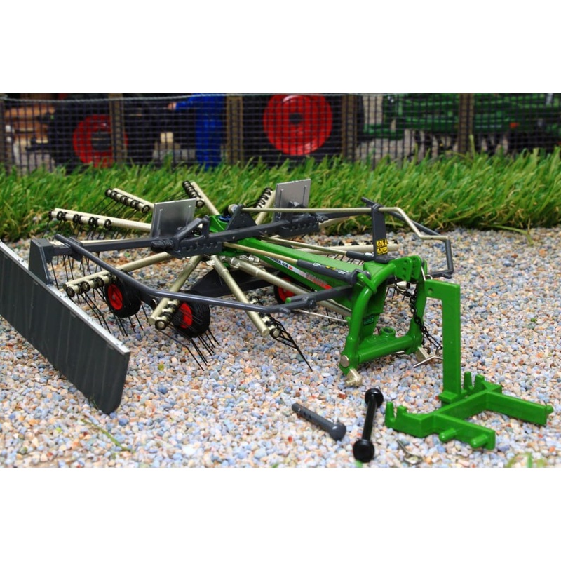 MM2003 MARGE MODELS FENDT FORMER 456 GRASS RAKE