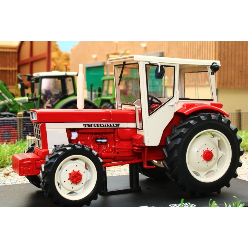 REP079 REPLICAGRI IH 1046 TRACTOR
