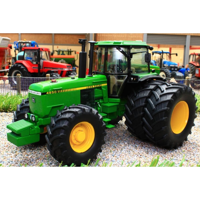 SCH07633 SCHUCO JOHN DEERE 4850 TRACTOR WITH DUAL REAR WHEELS