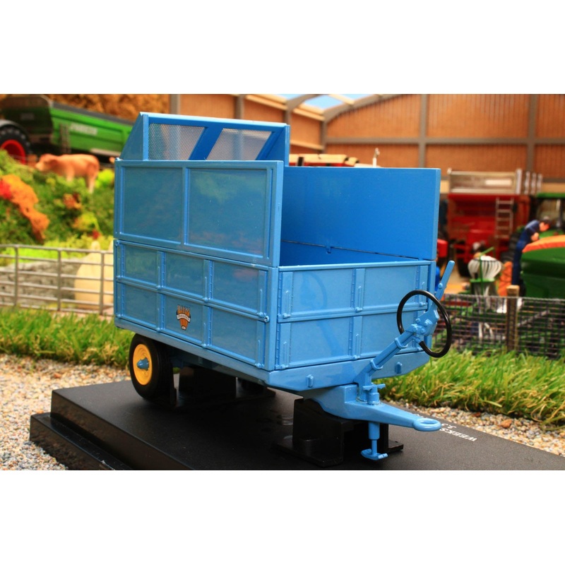 UH6230 UNIVERSAL HOBBIES WEEKS 3.5 TON TIPPING TRAILER WITH SILAGE SIDES