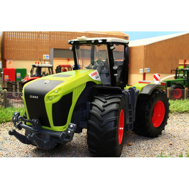 43246 Britains Claas Xerion 5000 Tractor ** DISCONTINUED **