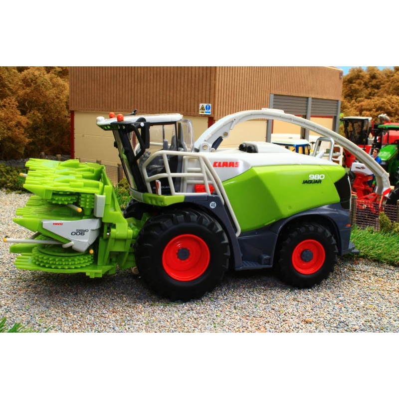 43285 Britains Claas Jaguar 980 Forage Harvester with Orbis 900 Maize Header