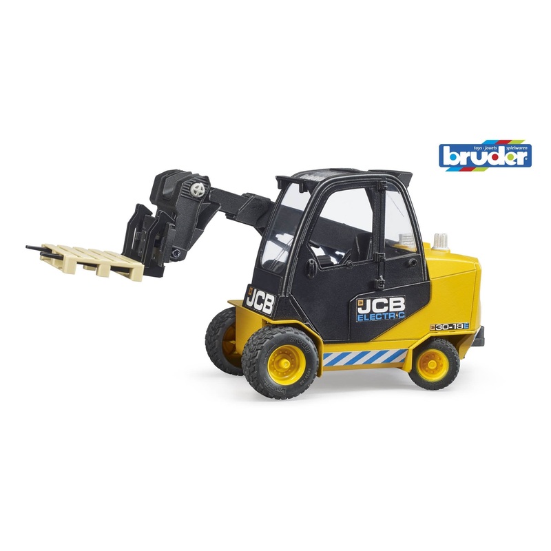 B02512 Bruder JCB Electric Telehandler with Pallet