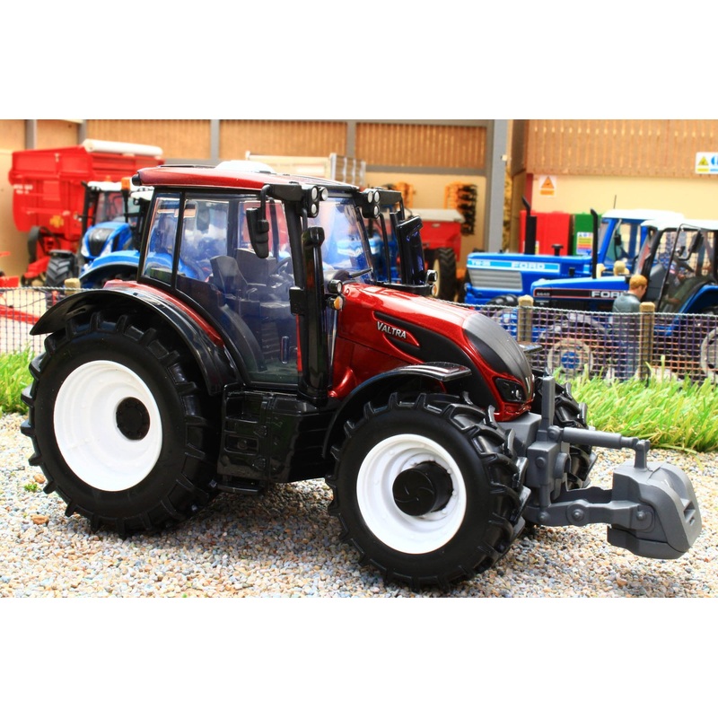 BUR44071 BURAGO 1:32 SCALE VALTRA N174 4WD TRACTOR