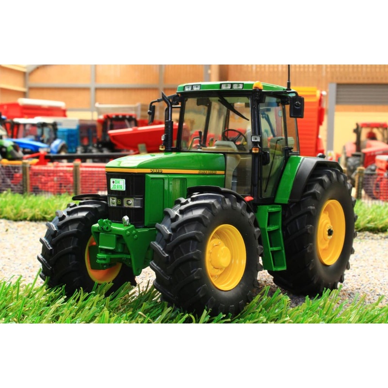 SCH07762 Schuco John Deere 7810 Tractor
