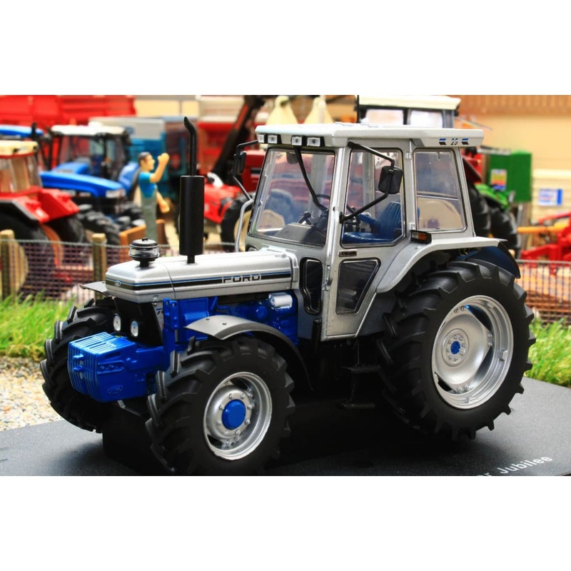 UH2882 Universal Hobbies Ford 7810 1987 Jubilee Edition 4WD Tractor