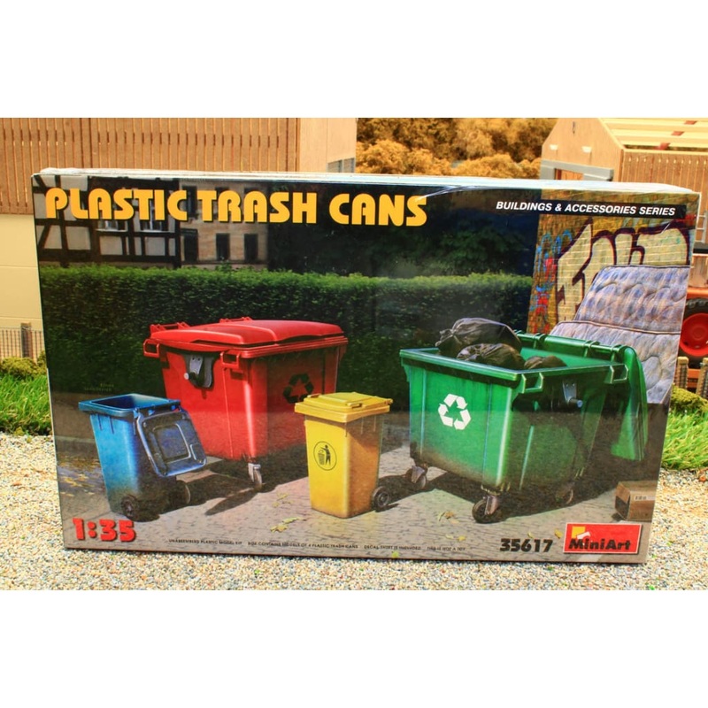 MIA35617 MiniArt 1:35 Scale Plastic Wheelie Bin Kit