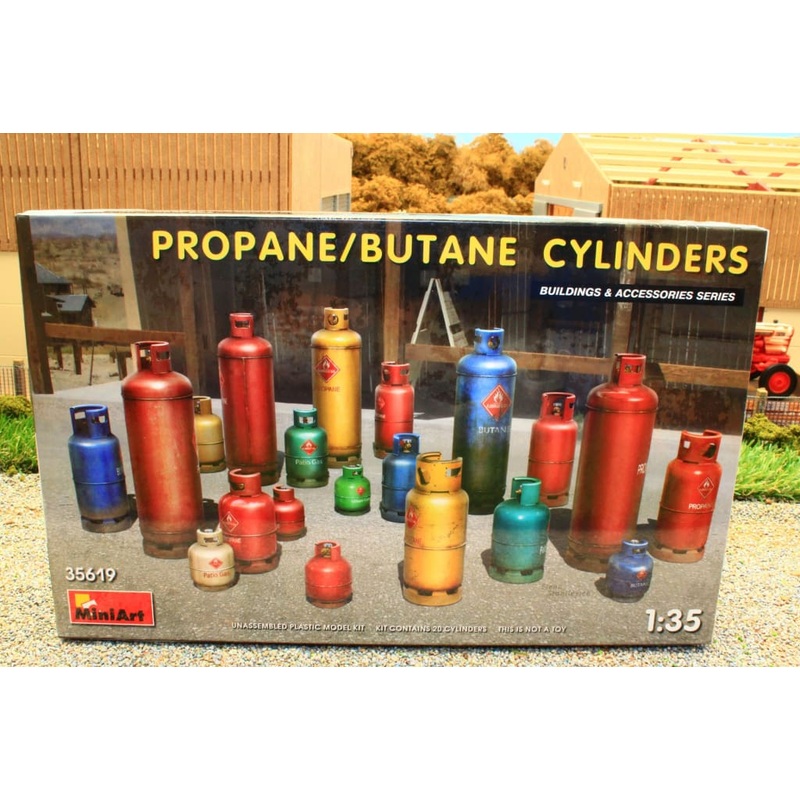 MIA35619 MiniArt 1:35 Scale Popane Butane Gas Cylinders Kit