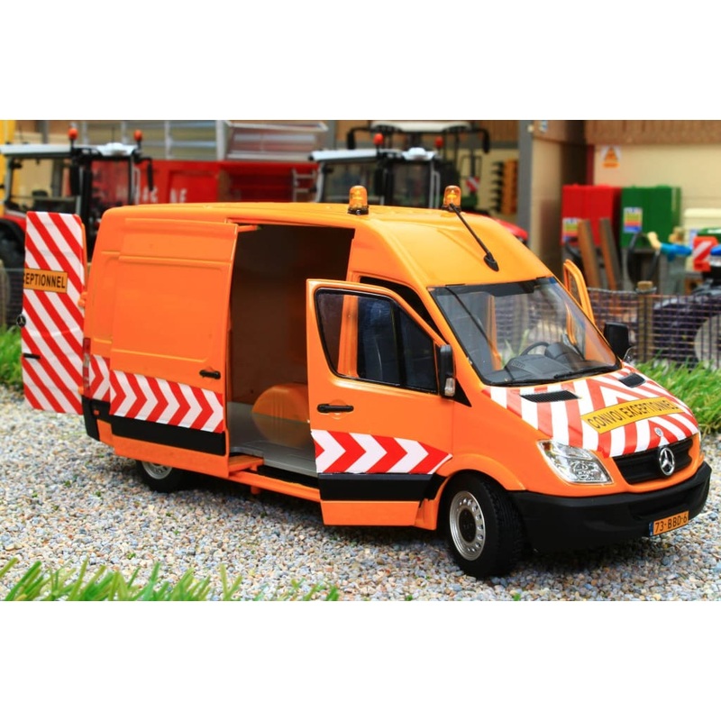 MM1905-05-02 MARGE MODELS MERCEDES BENZ SPRINTER VAN IN YELLOW CONVOI EXCEPTIONNEL LIVERY