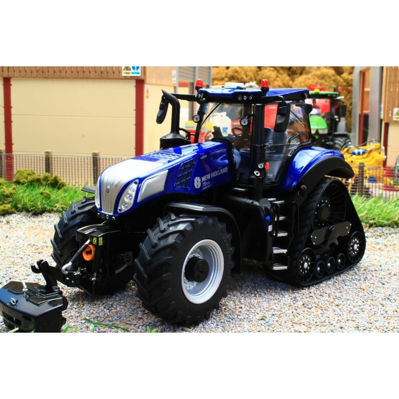 MM2104 MARGE MODELS NEW HOLLAND GENESIS T8.435 BLUE POWER SMARTTRAX TRACTOR LTD EDITION
