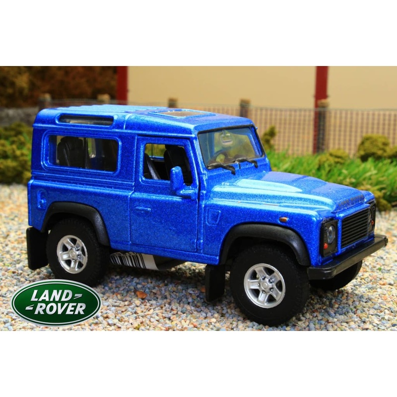 WEL42392B Welly 1:34 Scale Land Rover Defender 90 County in Bright Blue