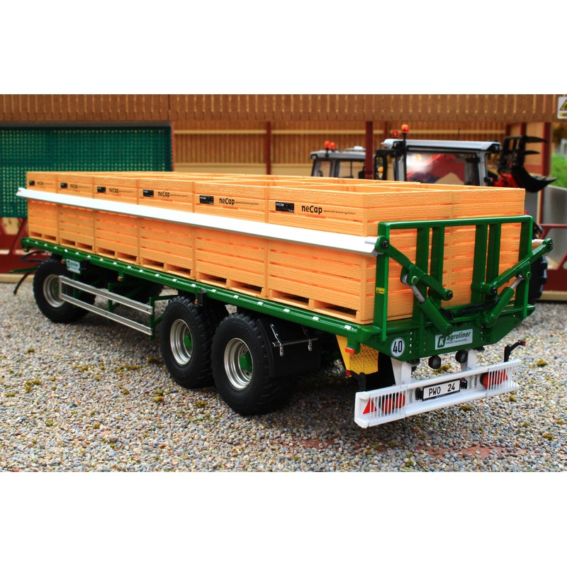 AT3200156 AT Collections 1:32 Scale Kroeger Agroliner PWO24 BoxTrailer