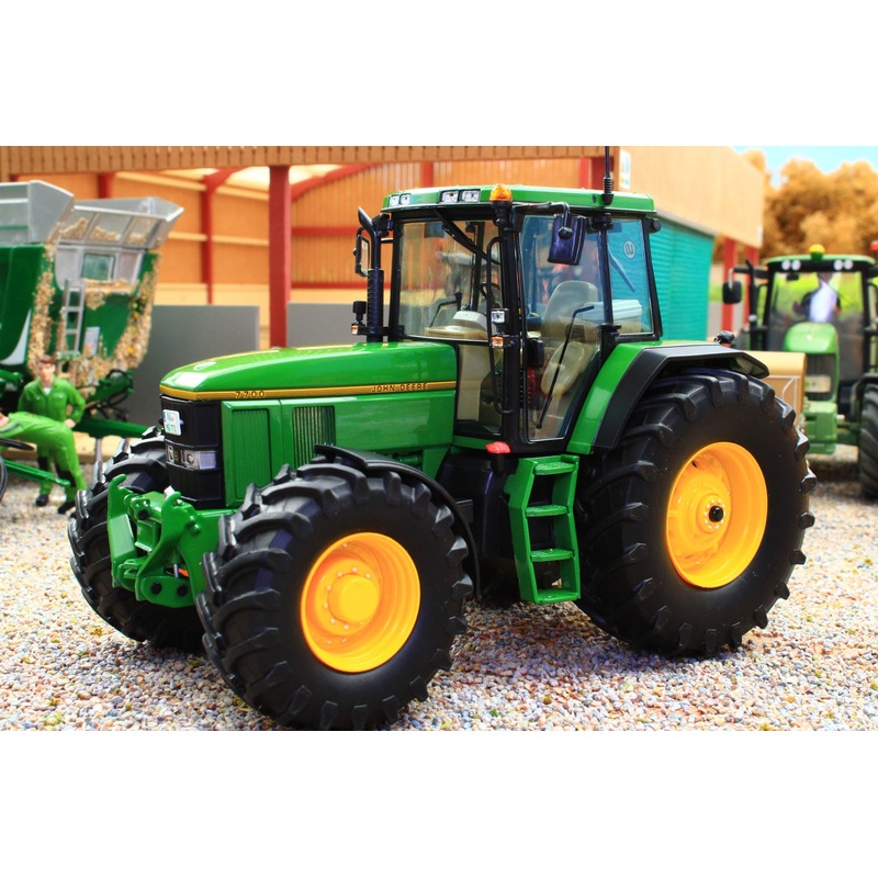 SCH07887 Schuco John Deere 7700 Tractor