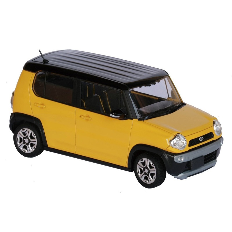 Fujimi 066042 1/24 Mazda Flair Crossover Active Yellow