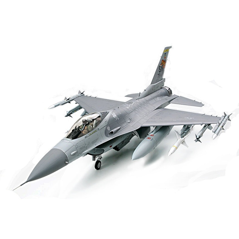 Tamiya 60315 1/32 Lockheed Martin F-16CJ Block 50 Fighting Falcon