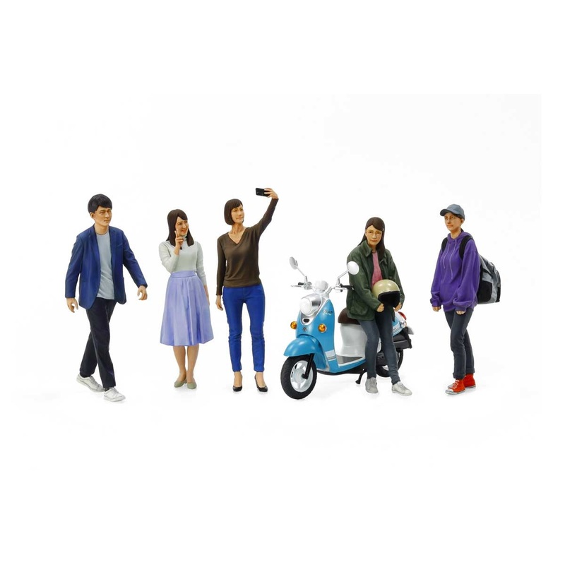 Tamiya 24356 1/24 Campus Friends Set II