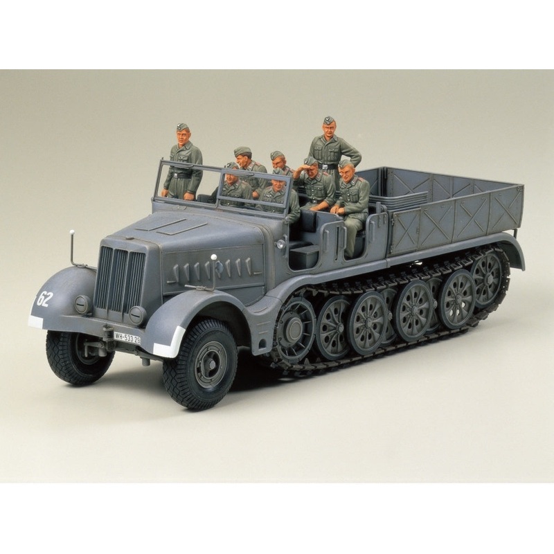 Tamiya  35239 1/35 GERMAN Schwerer Zugkraftwagen 18t(SdKfz 9) FAMO