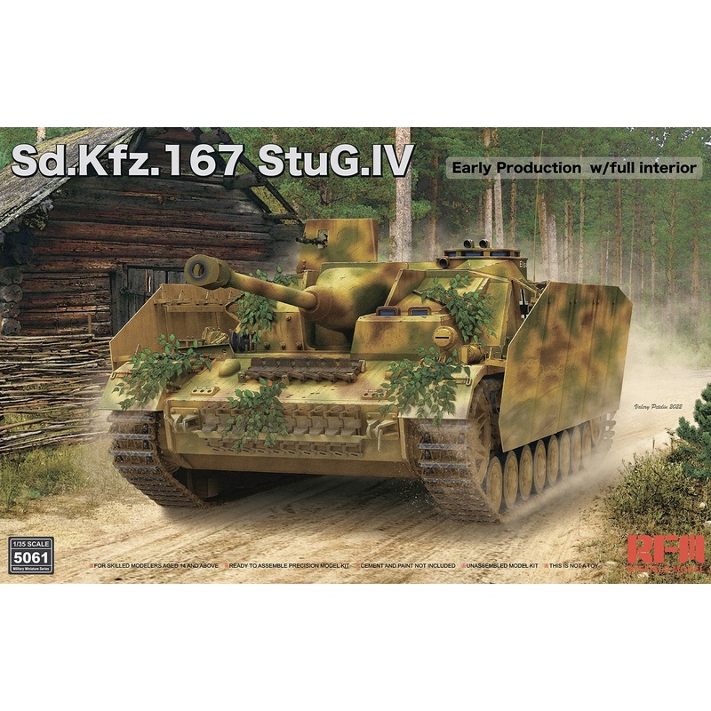 Rye Field Model 5061 1/35 Sd.Kfz.167 StuG.IV Early Production w/full interior & workable track links