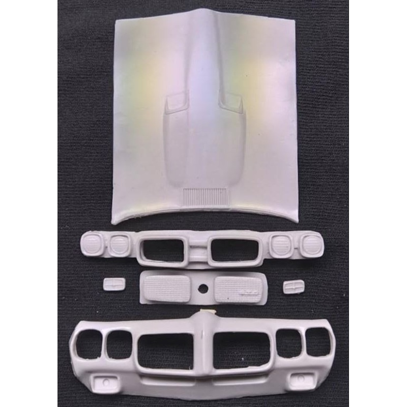 Luka Cee LCP003 1970 GTO Conversion Kit (Fits the AMT 1972 GTO Kit)