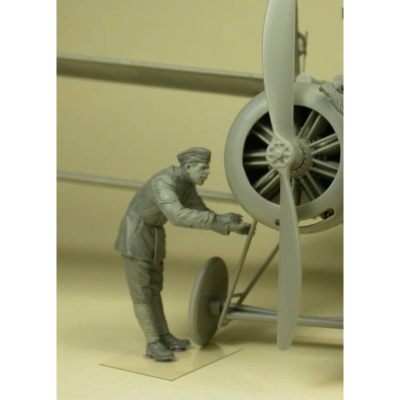 Copper State Models F32026 1/32 RFC Air Mechanic Checking Aeroplane