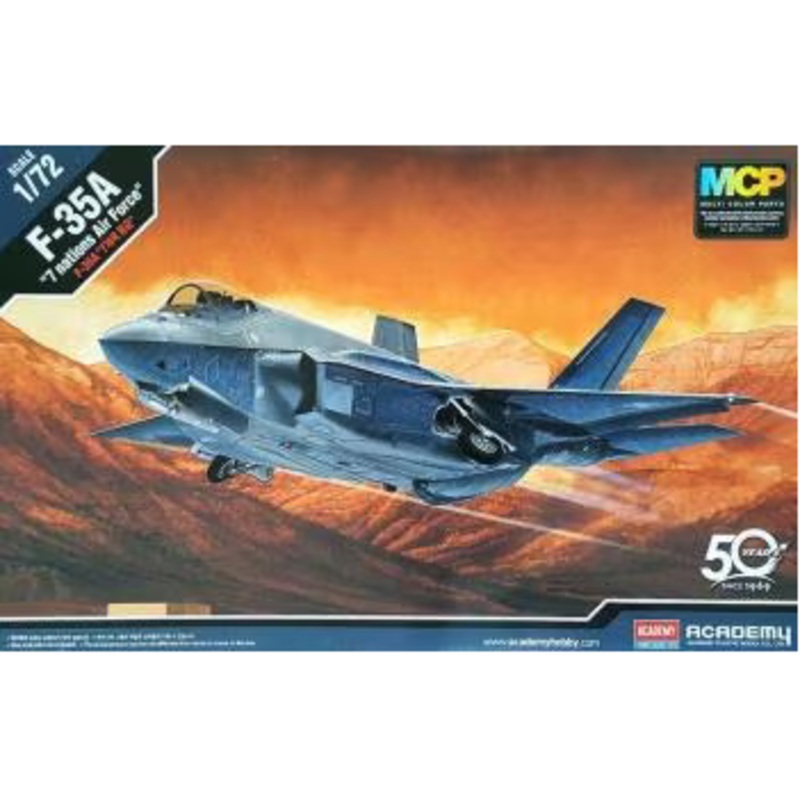Academy 12561 1/72 F-35A 7 Nations Air Force
