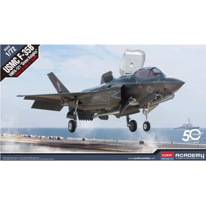 Academy 12569 1/72 USMC F-35B VMFA-121 Green Knights