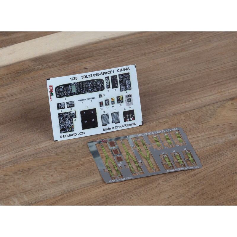 Eduard 3DL32015 1/32 CH-54A SPACE 3D Decals + Etched Parts