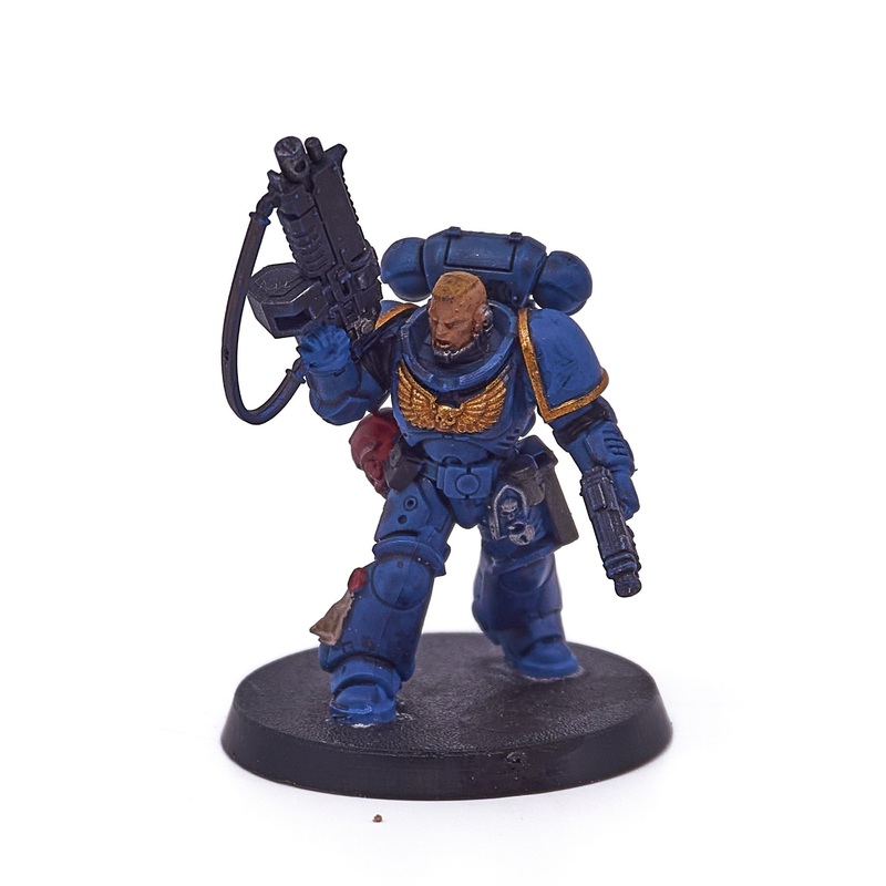 Space Marines - Primaris Lieutenant with Auto Bolt Rifle (12512-V) - Used